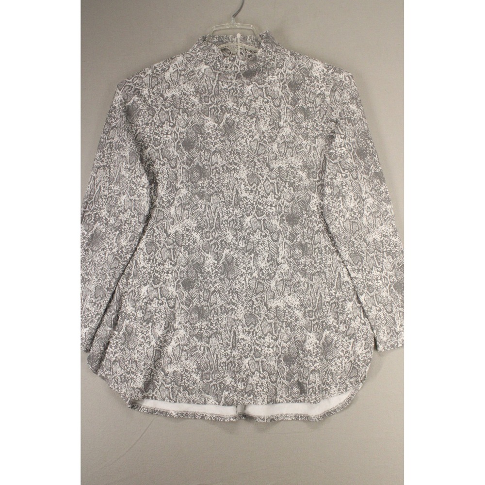 Chico's Top Mock Neck Women 1 M Gray Snakeskin Pima Cotton Animal Print Modern
